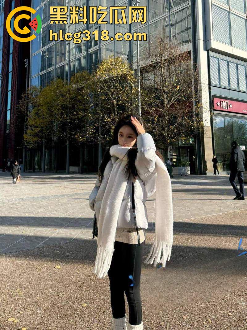 家里没钱就不要去留学，伦敦政治大学【潘果果】，心甘情愿做富二代母狗，各种调教抽打虐待浪得一批！-3