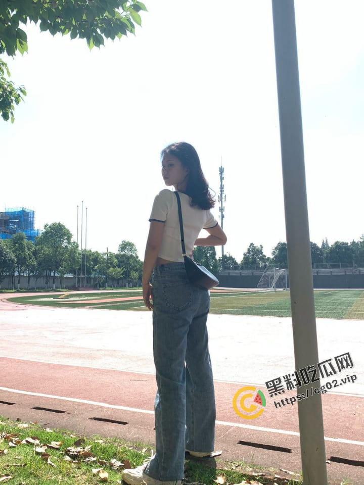 浙江中医药滨江学院 反差婊骚逼偷情 被善良的男友愤怒曝光 性爱视频流出-2