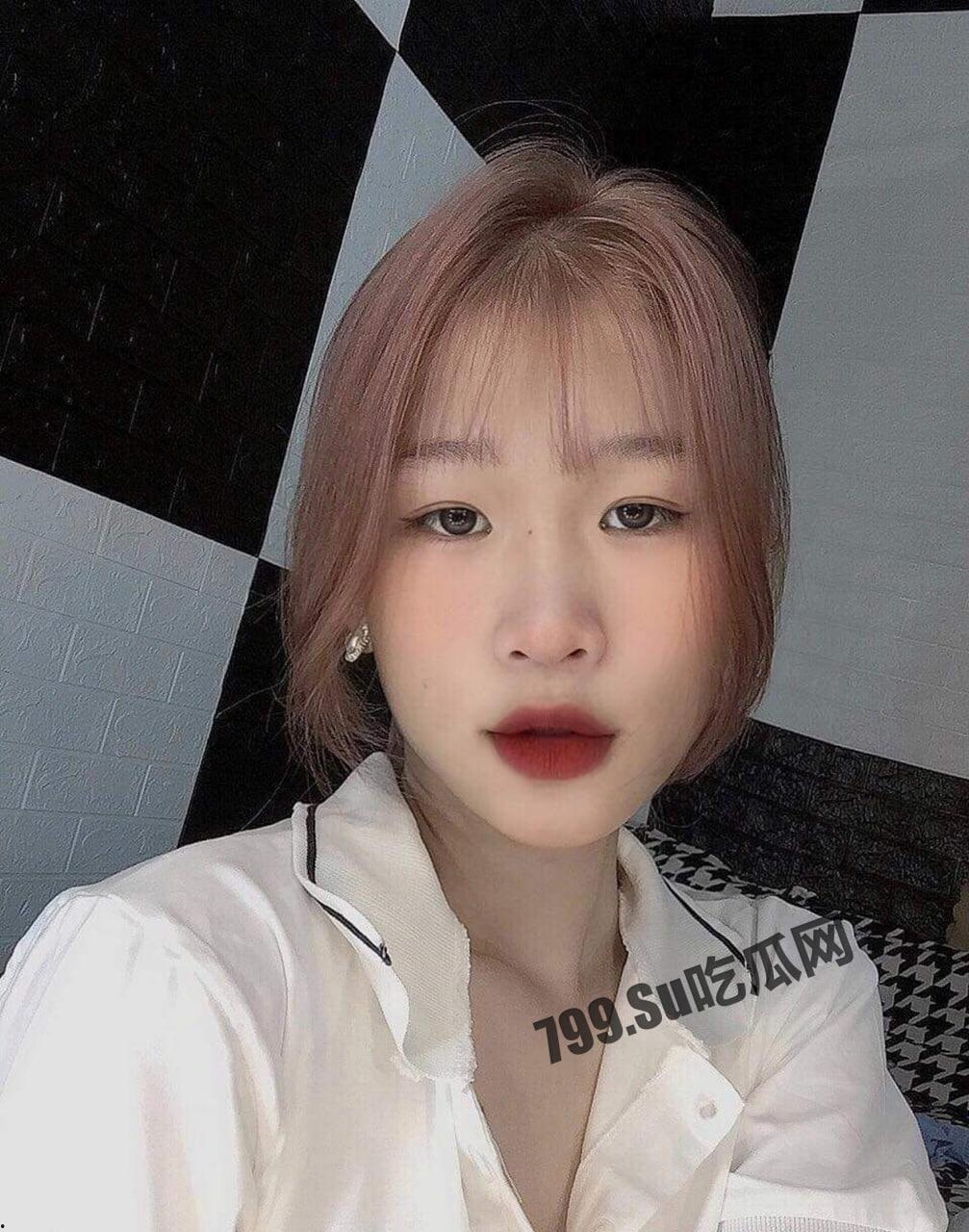 泄密系列 高质量网红美女 佳佳 拿起手机记录生活 性爱视频流出-4