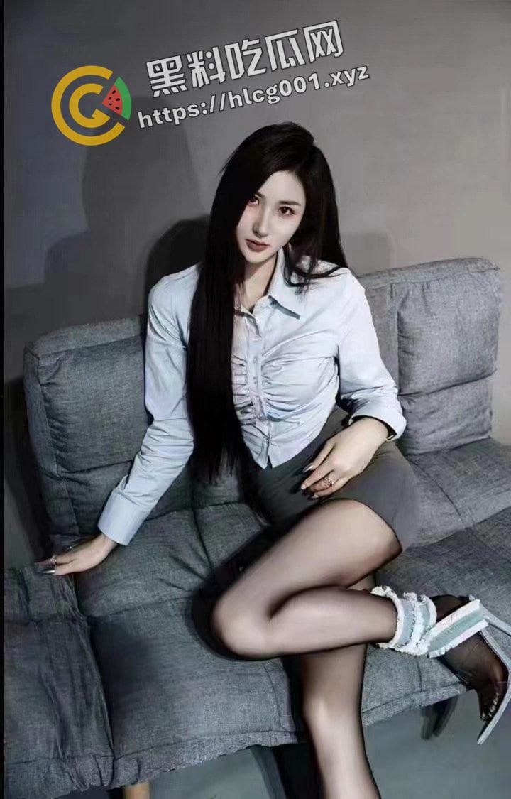 广东女DJ的发财之道 打碟不穿内裤 饱满鲍鱼展现无余  全年演出被排满 真财富密码-3