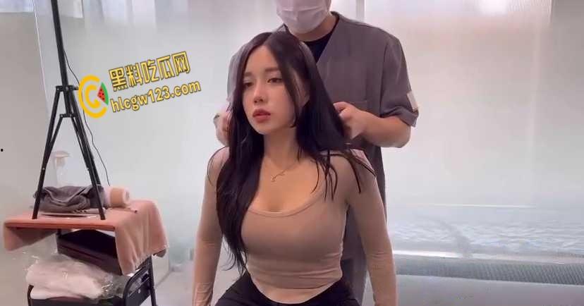 近距离亲密接触极品辣妹！火辣SPA全过程揭秘，专业男技师手把手教你撩拨技巧！-2