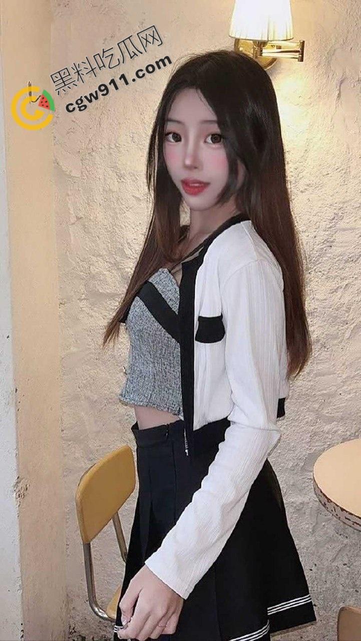 抖音网红【柠檬】的性爱视频流出！骚穴狂迎猛棒，前男友和兄弟疯狂3P，性感火辣身材，让你喷鼻血-16