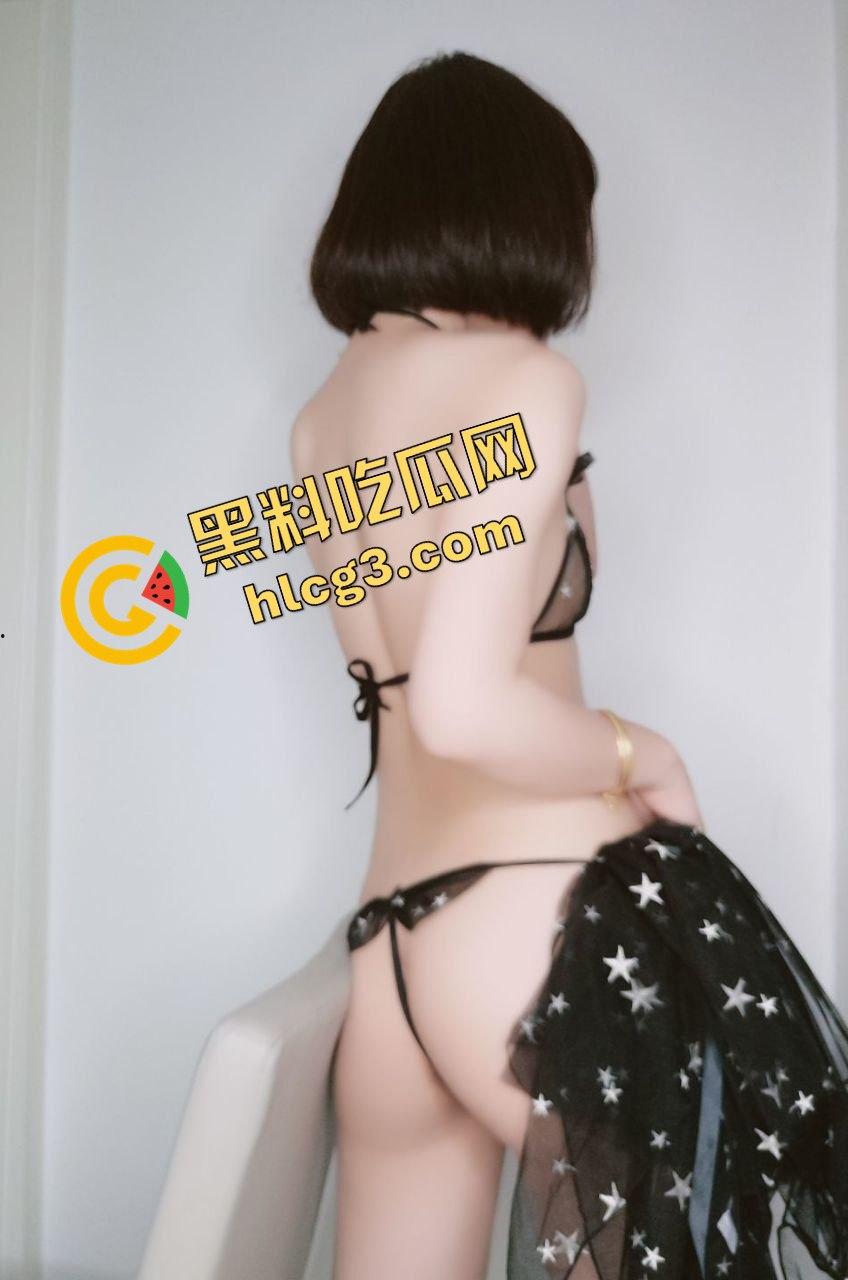 推特「玉米」极品美少女蜂腰肥臀，收费群福利VIP裸舞外泄，引发网络搞笑风潮！-11