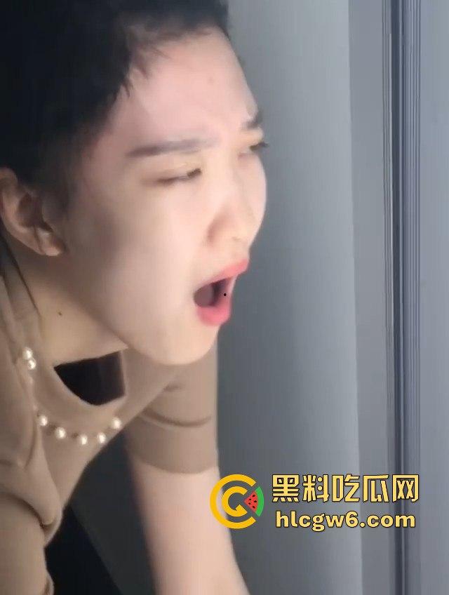 分手两年还能搞，夜店母狗主动求操，小哥的每一次猛干都能让她回味到失控！前女友现炮友，骚到人神共愤！-6