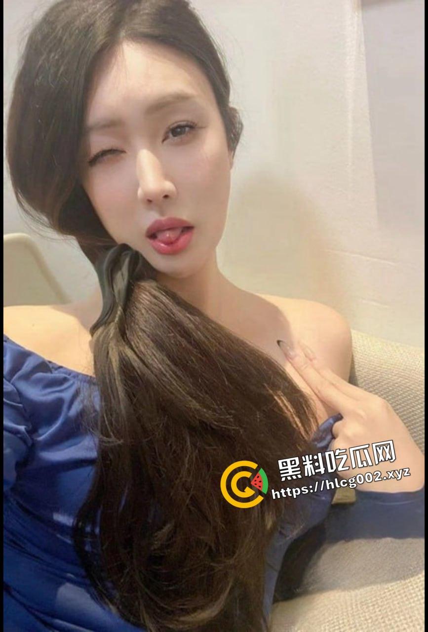 一米八性感大长腿骚逼御姐『ts米粒姐姐』手握17cm仙女棒可攻可守！发骚做爱视频合集流出！-2