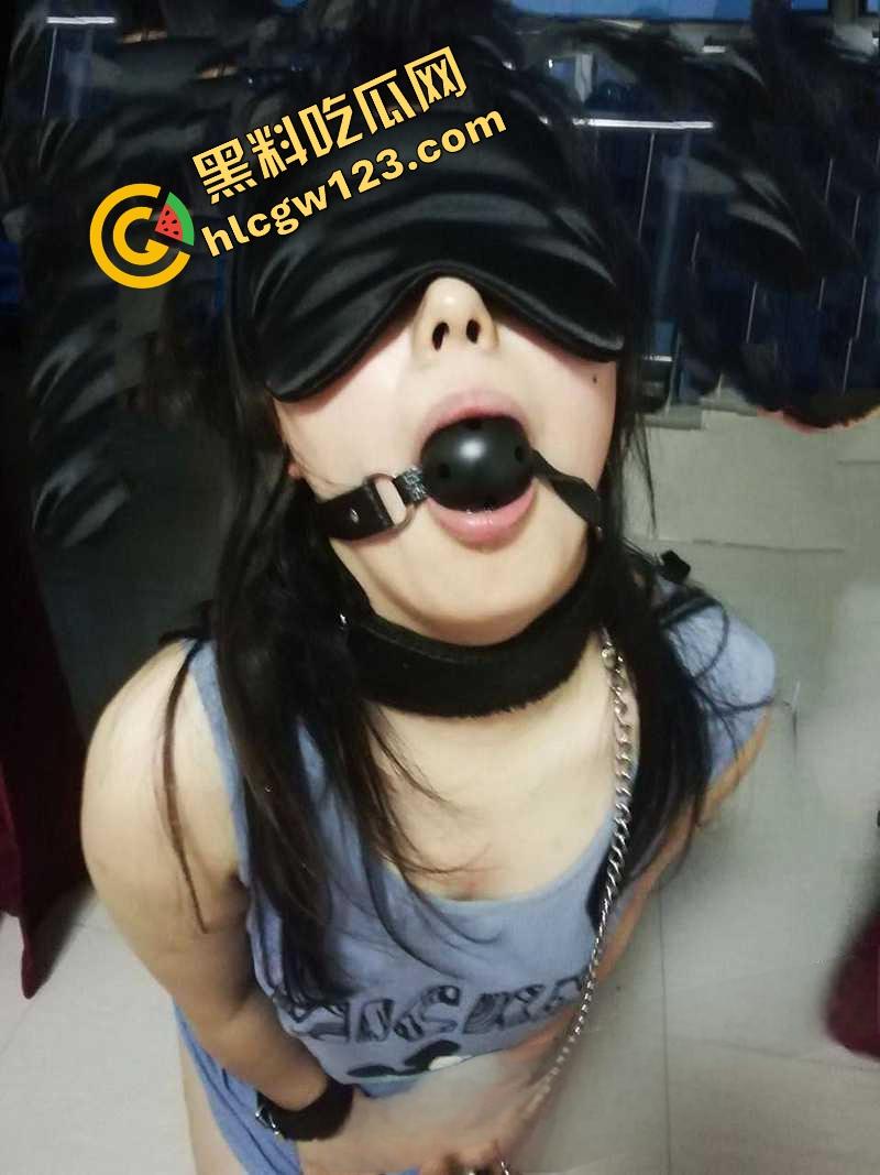 深圳外企行政经理【李妍】穿情趣内衣边口交边自慰，逼屁眼全塞满，两个洞都装不下欲望了！-8