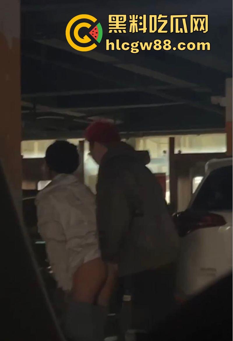 江西九江万达广场地下车库惊现激情时刻 情侣大胆挑战车库打炮,不料被偷拍 内容炸裂!-8