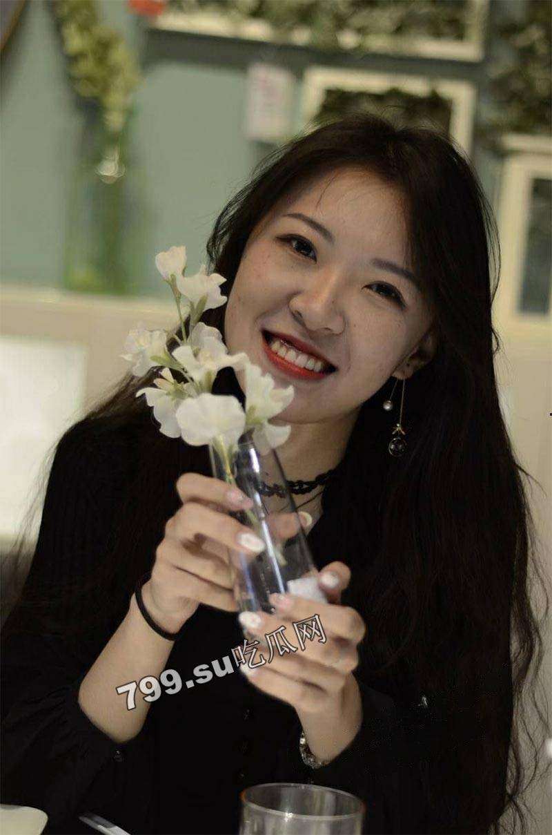 露脸反差婊曝光 成熟知性御姐 曾译萱 大黑逼一看就是千人斩 已经被调教成母狗-10