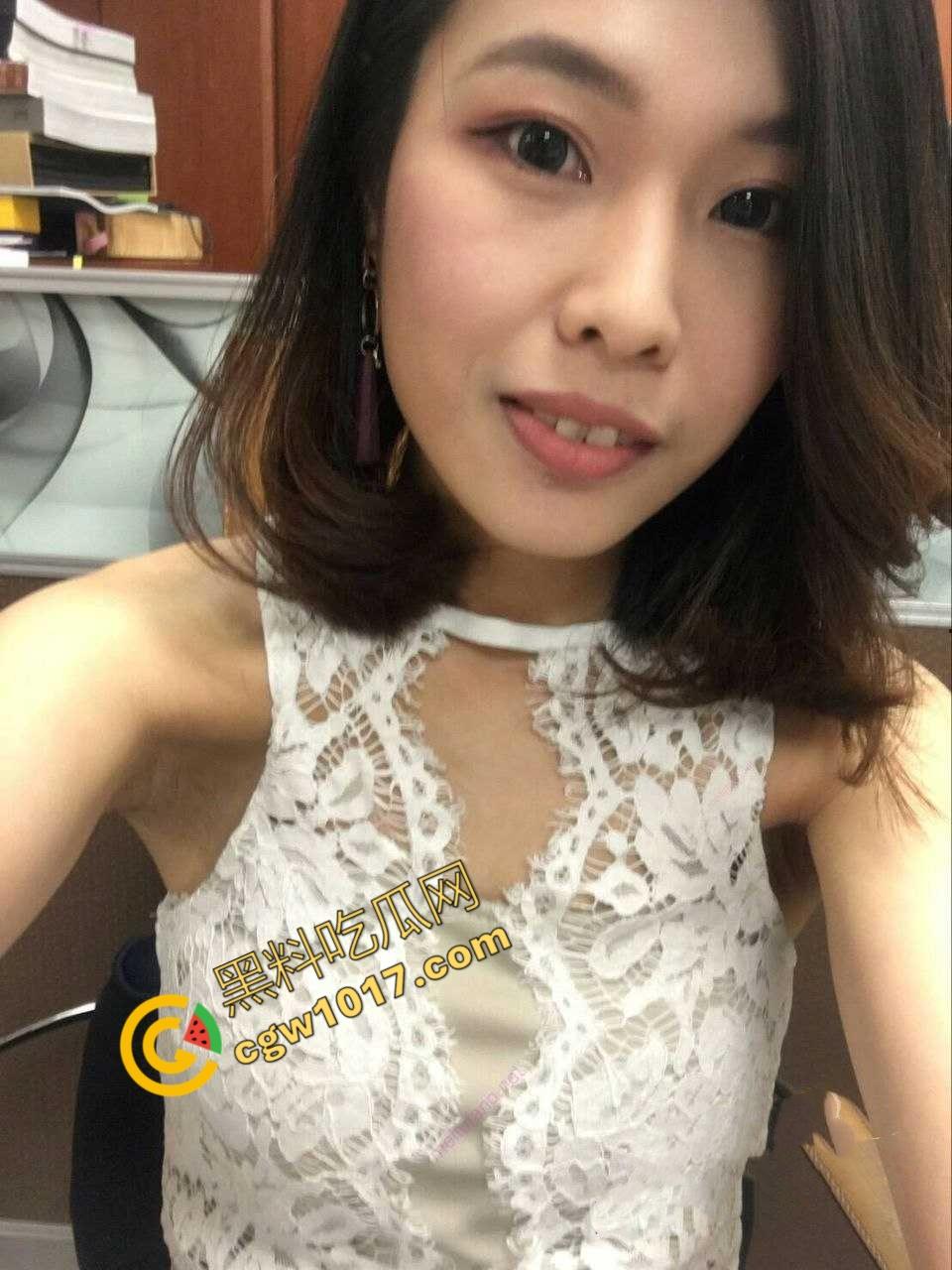 台湾性感人妻【萧萱萱】狂野出轨小鲜肉，酒店激情视频惊世！真实生活照曝光，淫荡生活全曝光，尽享旺盛欲望！-2