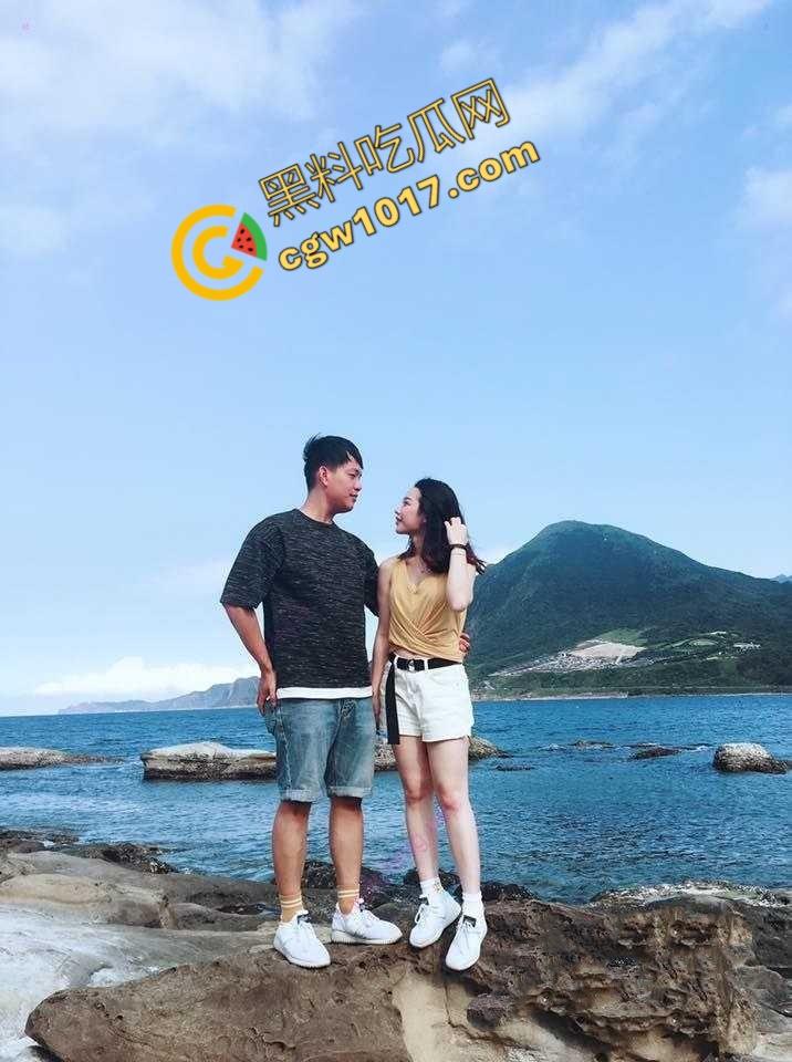 台湾性感人妻【萧萱萱】狂野出轨小鲜肉，酒店激情视频惊世！真实生活照曝光，淫荡生活全曝光，尽享旺盛欲望！-6