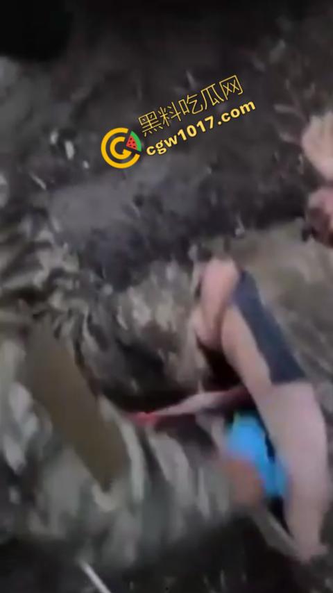 恐怖慎入：战俘被残虐致死内部视频曝光：耳朵，阴茎被残忍收割，现场画面血腥暴力，胆小这勿入！-8