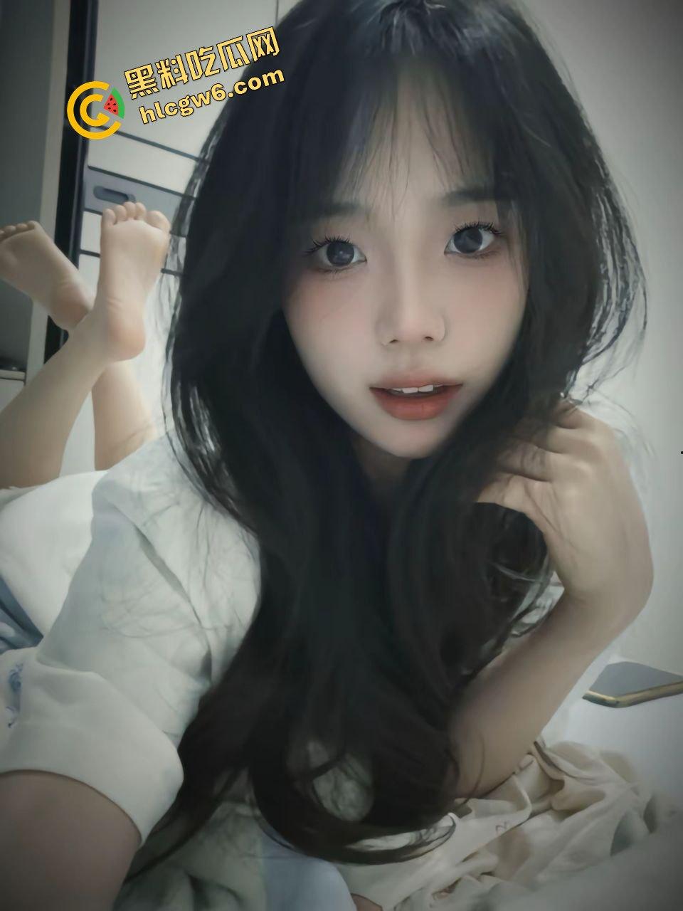 湖北武汉金主母狗反差婊骚鸡『李绘仪』为寻求刺激露出做爱！楼道白臀后操吃鸡！原创独家流出！-4