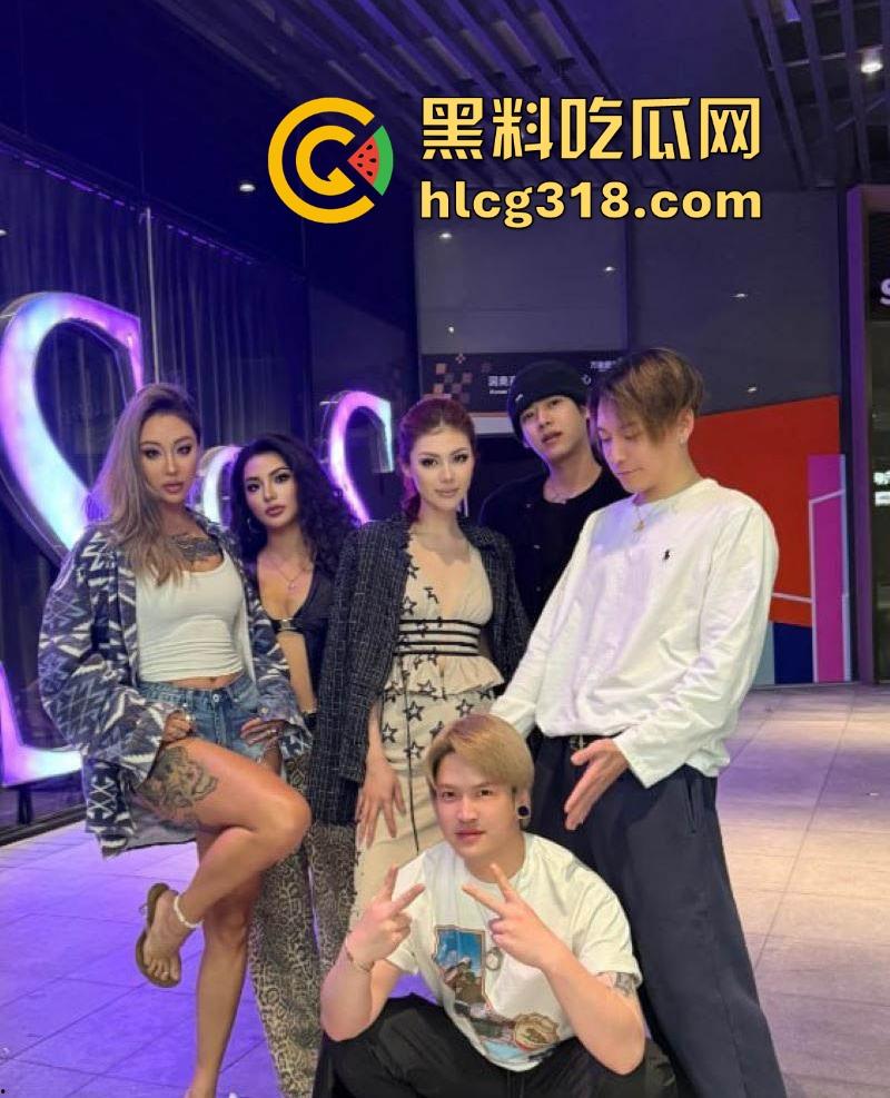 抖音健身翘臀网红【OKUBO大王】 不雅视频曝光！运动健身极致美臀，露点露逼特写 ，骚气十足！-4