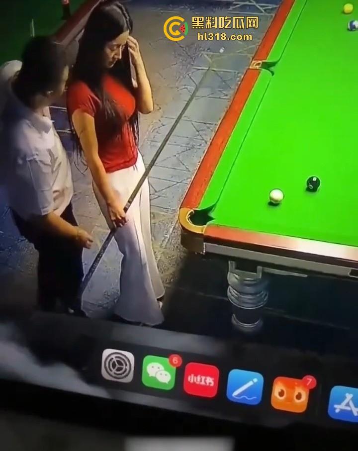 打台球陪练是个借口，陪睡才是真实目的，玩得不是台上那几颗球，而是美女教练的那两颗~还有如何进洞！-5