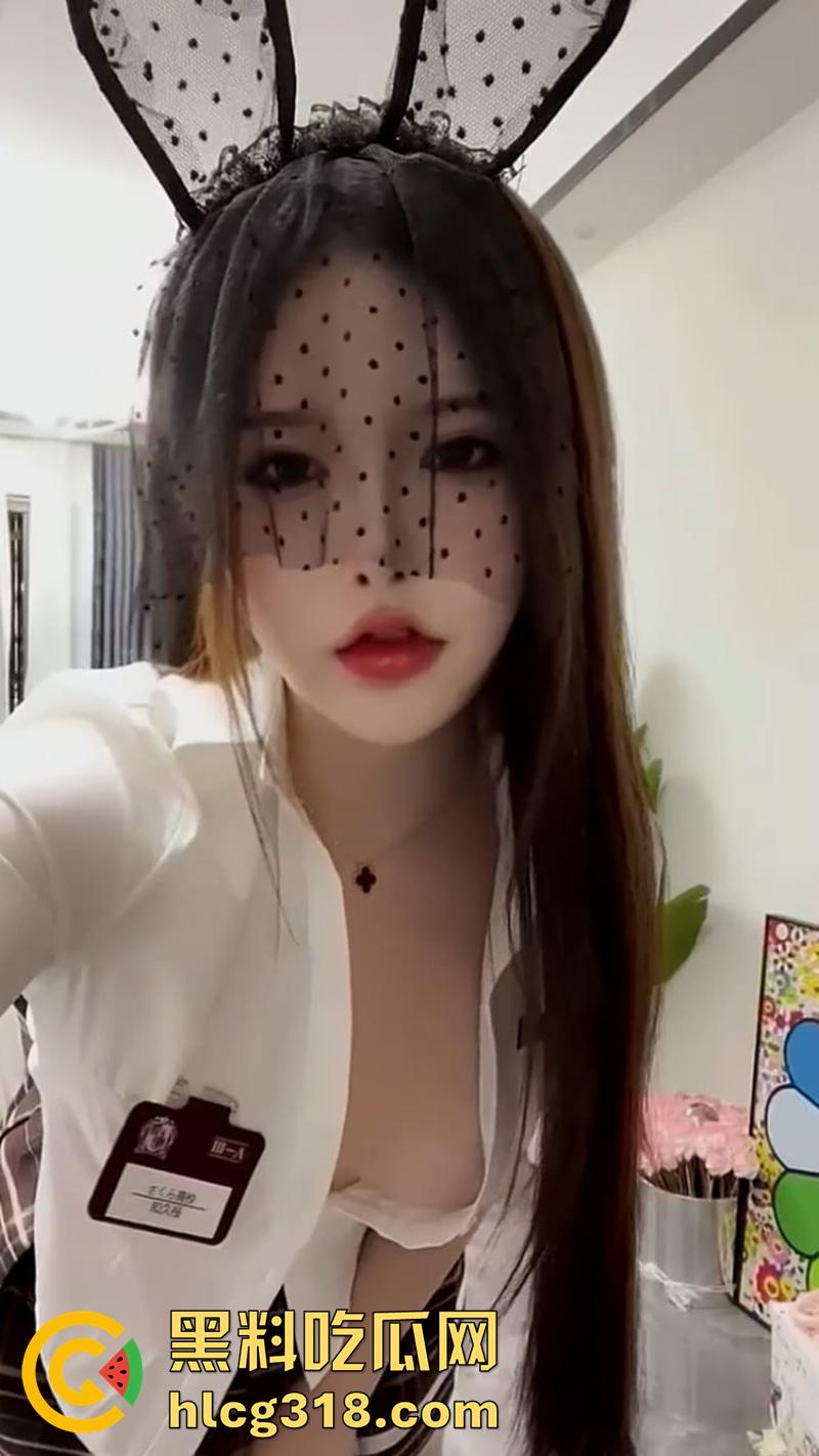 快手颜值女神【美羊羊】，白嫩巨乳配完美身材诱人之极，最新私拍流出，全程女上位伺候金主爸爸！-2