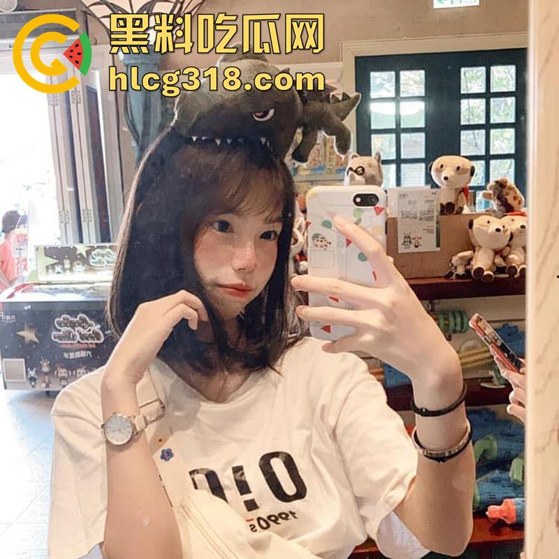 南京艺术学院蜜桃臀【胡雅婷】，外表清纯身材诱人，被疯狂后入蜜桃臀，淫叫声此起彼伏！-1