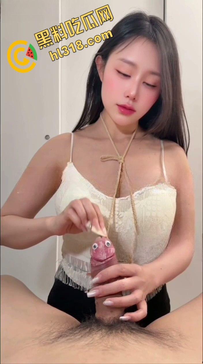 推特极品御姐【汐梦瑶】，上演技师全身保养，舔蛋口交挑逗不断，最后颜射一脸舔的干干净净 ！-6