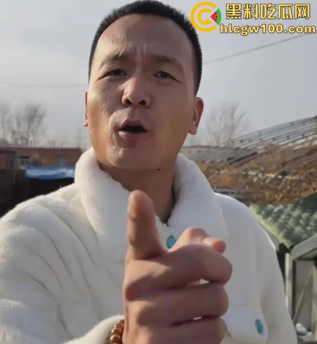 千万粉网红【潘宏爱玩狗】深陷虐狗风波，艾特直播洗澡窒息死亡，【陈乔恩】发声批判-2