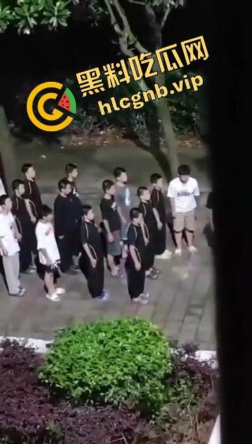 河南武校凌晨体罚学生引发热议！网友直呼太过分-5