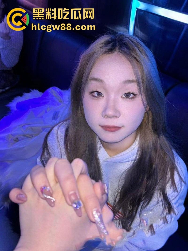 上海酒吧捡漏变噩梦！白丝学生妹李丹竟是生化母体，在校女大卖骚养生，炮王们怕是要躺平等通知了！-11