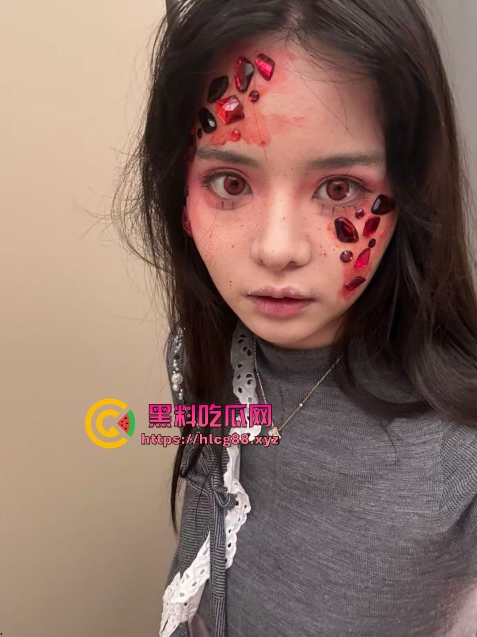 上海气奴贱婊B痒白嫖姐，上班不操她就恐吓扣小费，男模怒曝丑浪母狗家里堆气罐脑残爱3P双洞齐干！-13