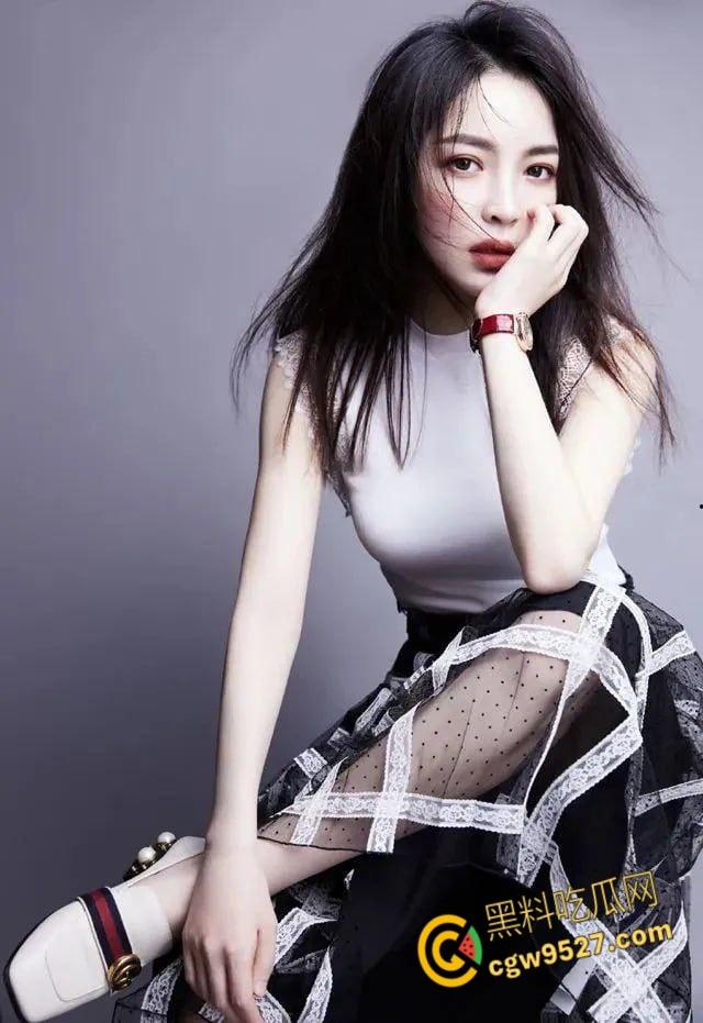 台球金牌裁判【王钟瑶】，与姐夫床上偷情，惨遭丈夫结婚当天播放，外表高冷玉女，床上母狗一只 !-2