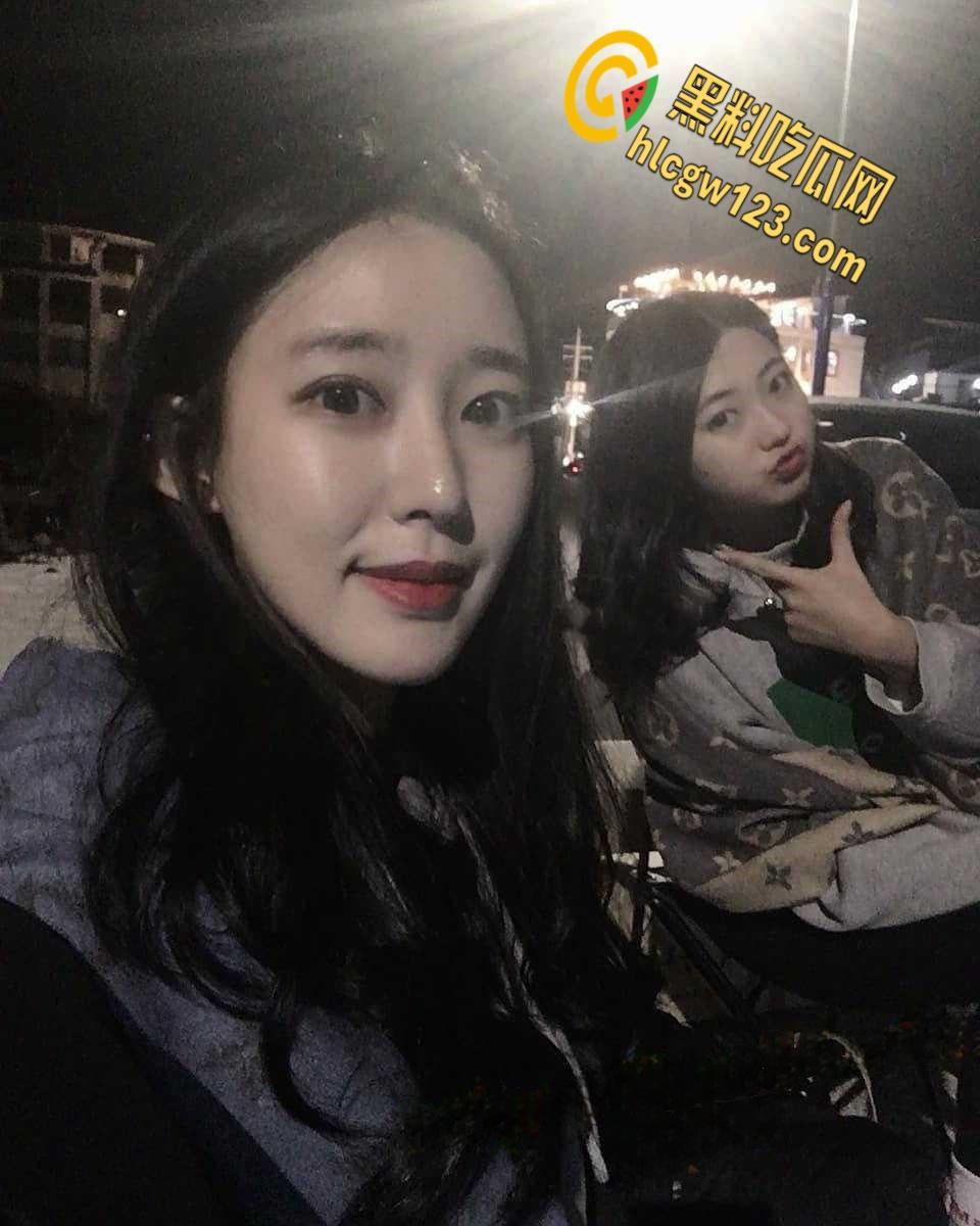 陕西护士【王雅】，168身高的极品炮架子约炮医院男同事，黑丝诱惑后入狂顶大肥臀！-2