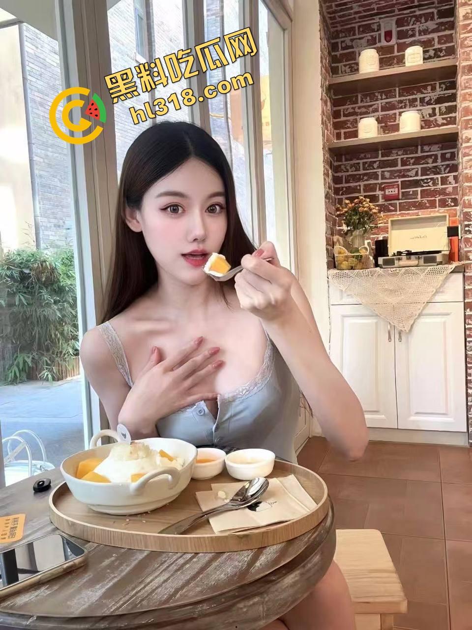 丰乳肥臀女上位开骑，自动档全力摇，只管硬只管射，这种火力你能挺几秒？一般人撑不过三十秒！-2