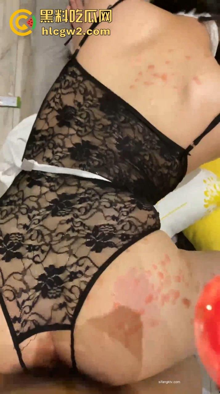 杭州美院『陈静文』床技爆表！年纪轻轻玩滴蜡调教，操到流汗还主动擦汗，鸡巴被嫩穴夹得差点爆掉！-3