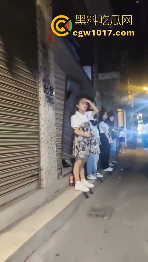好酒不怕时间长，好妓不怕巷子深，瓜友深夜探索广东汕头小巷子，越往后越惊喜，质量还可以啊！-5
