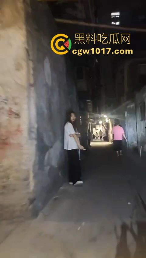 好酒不怕时间长，好妓不怕巷子深，瓜友深夜探索广东汕头小巷子，越往后越惊喜，质量还可以啊！-9