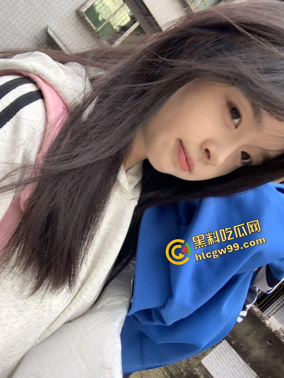 河南艺术职业清纯学生妹【罗莉】一线天粉逼为艺术献身，配合大哥用香烟插逼吸烟！独家曝光流出！-3