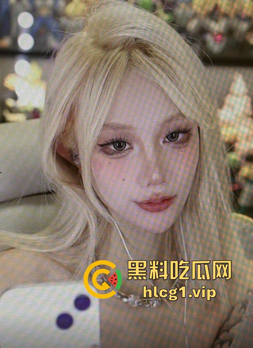 抖音女Rapper『尔晴没吃饱』花臂纹身女神的双面人生！前男友啪啪视频流出，反差婊形象大曝光！-8