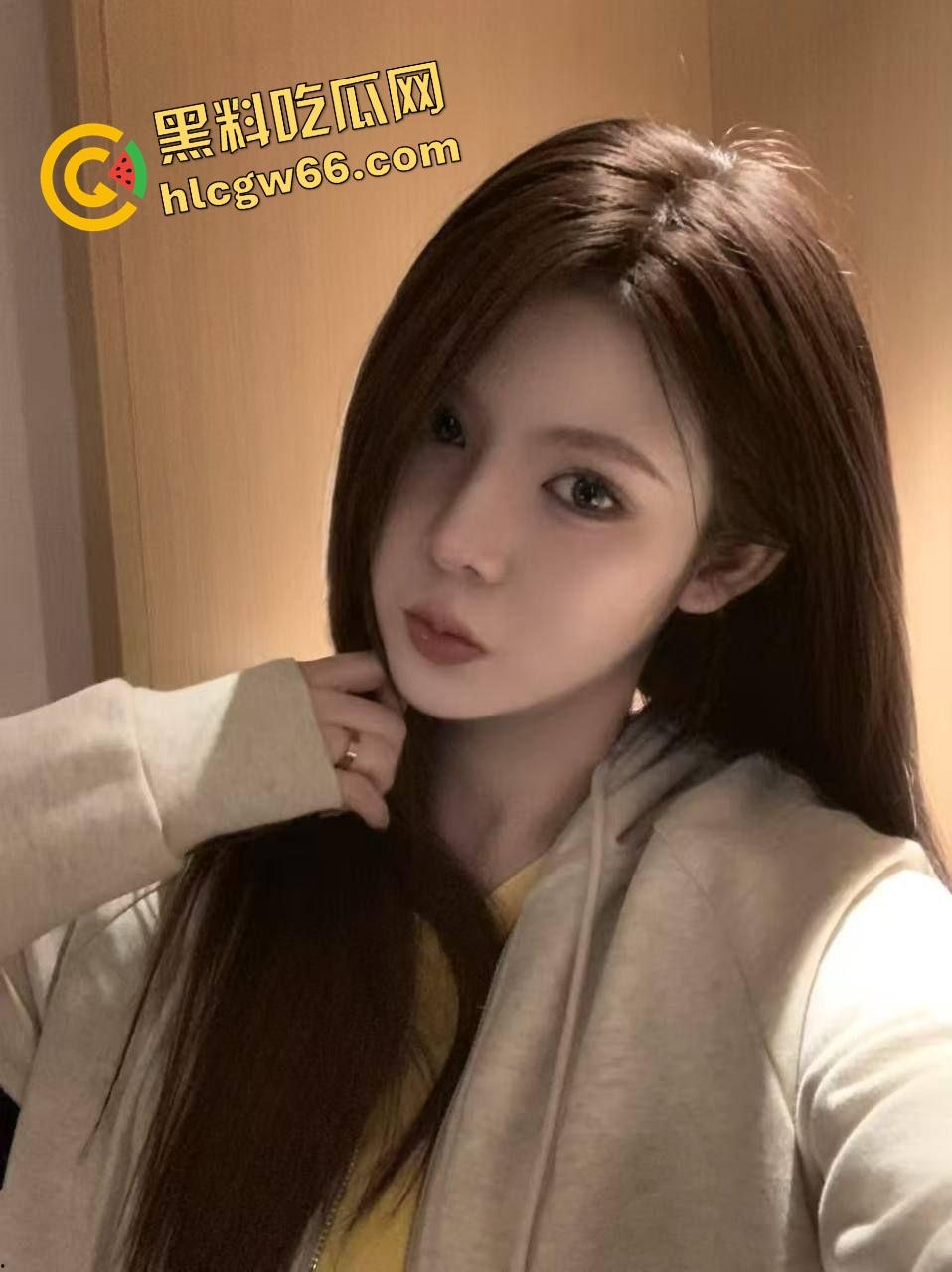 闺蜜卧底变情妇，天津巨乳少妇『李丹 』我老婆的闺蜜竟然成了我深夜在浴室猛操两小时的发泄母狗？-5