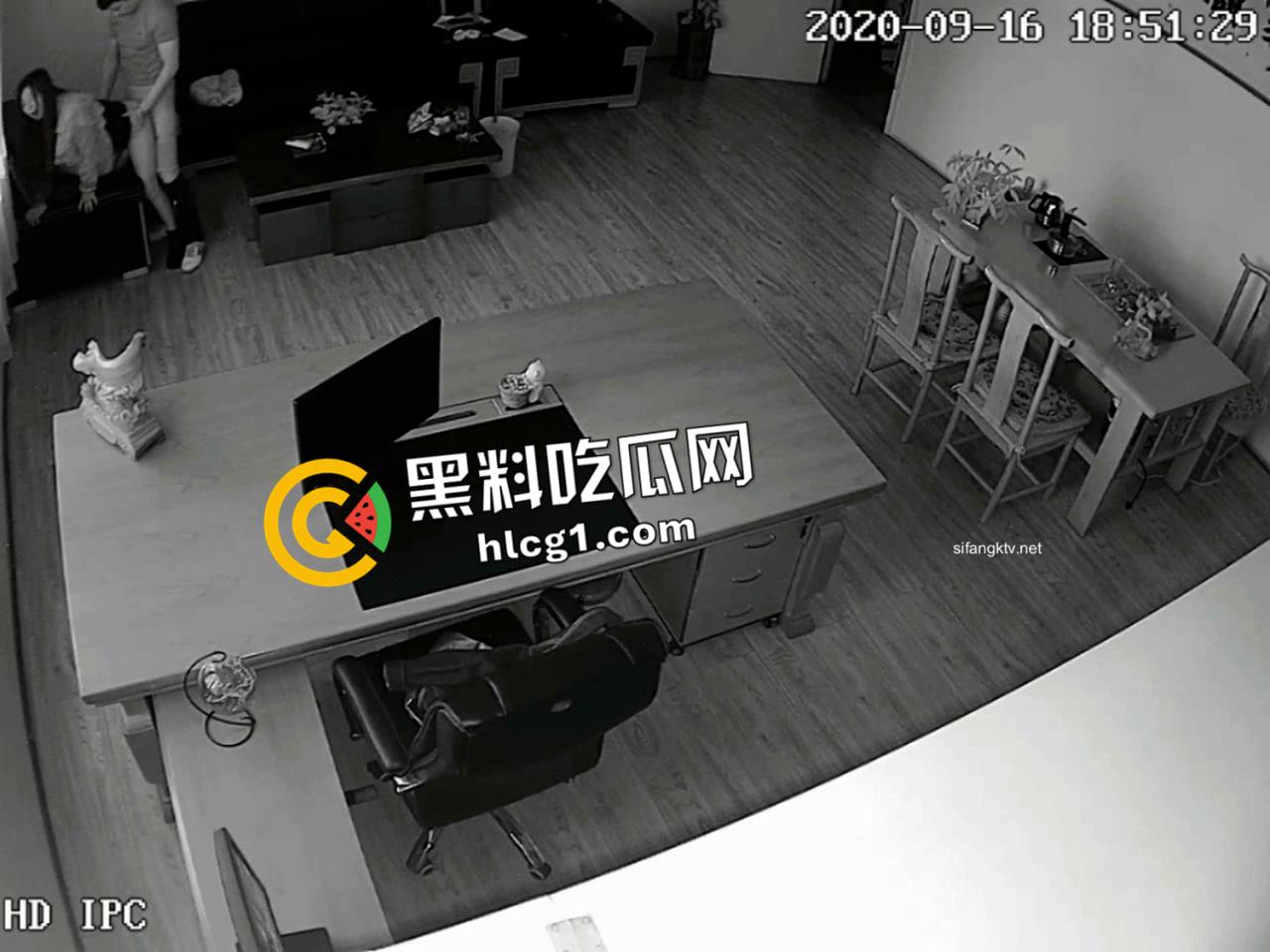 河北妇女主任办公室偷情忘关监控 风骚少妇被按在沙发上爆操 日以继夜偷情 最全版本视频流出-7