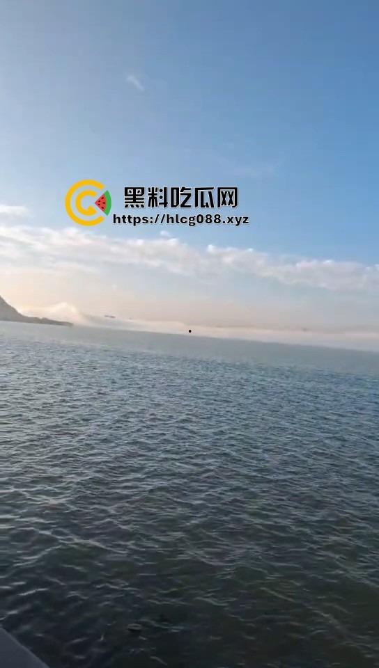 汕头南滨路海市蜃楼震撼现身：网友直播操天奇观，雾里看屌以为神仙下凡！-5