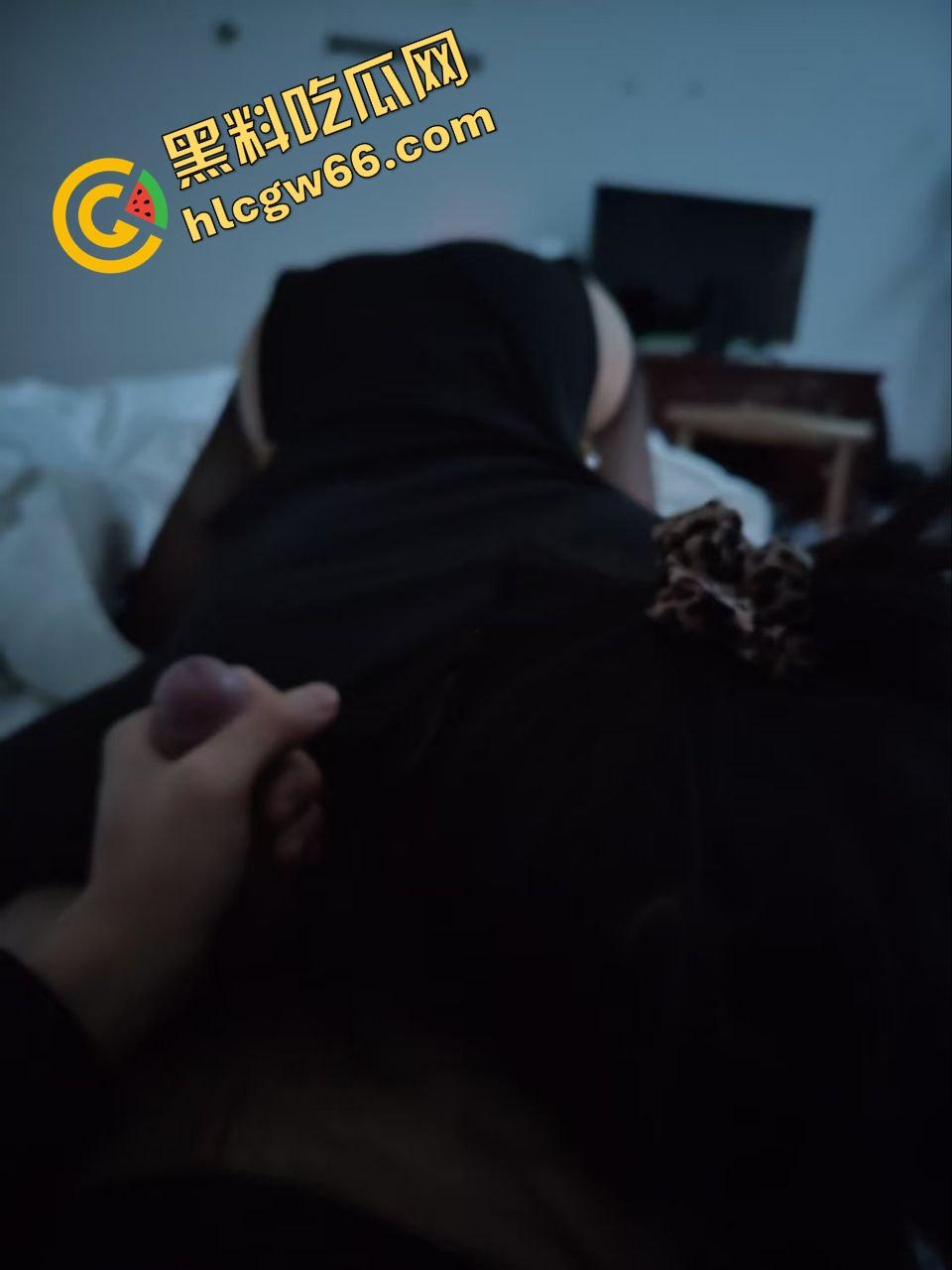 浙江天台育英小母狗【许诗茵】调教视频全网流出，被操到翻白眼舔脚求饶，校长急疯连学校大门都不让进了！-6