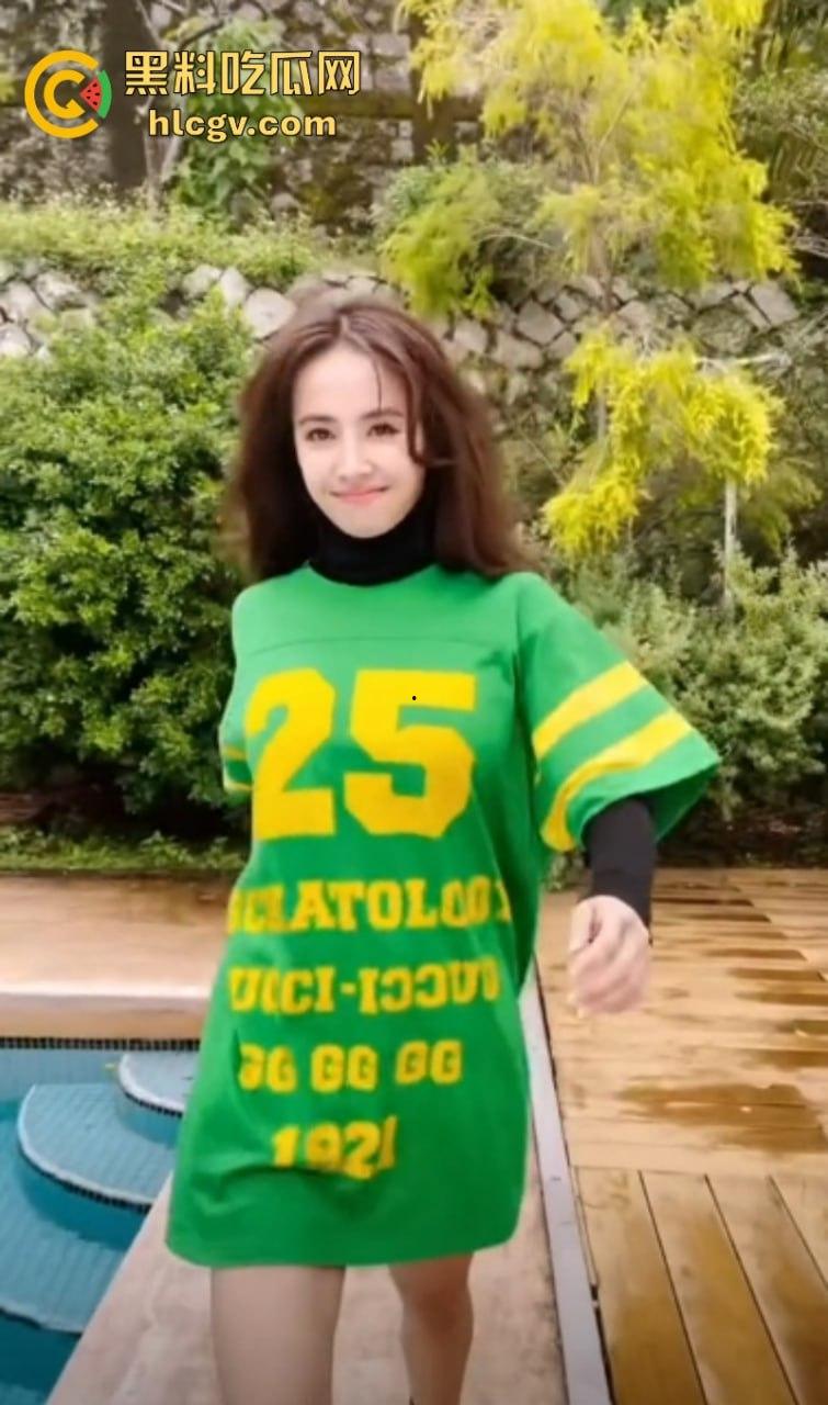 “地才就是地才！完美”蔡依林演唱会漏点 紫色连体衣惊现大尺度造型 三点全露 性感爆棚！-5