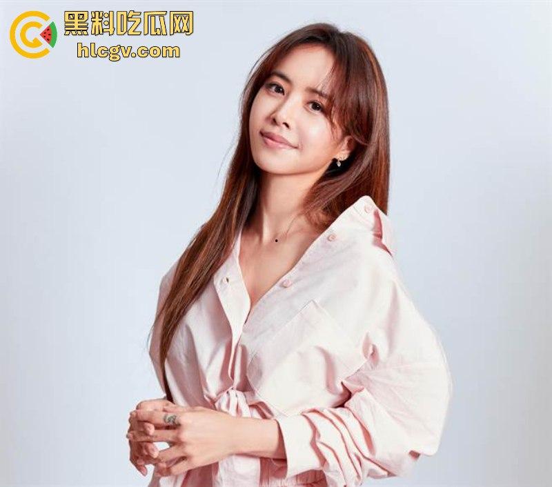 “地才就是地才！完美”蔡依林演唱会漏点 紫色连体衣惊现大尺度造型 三点全露 性感爆棚！-16