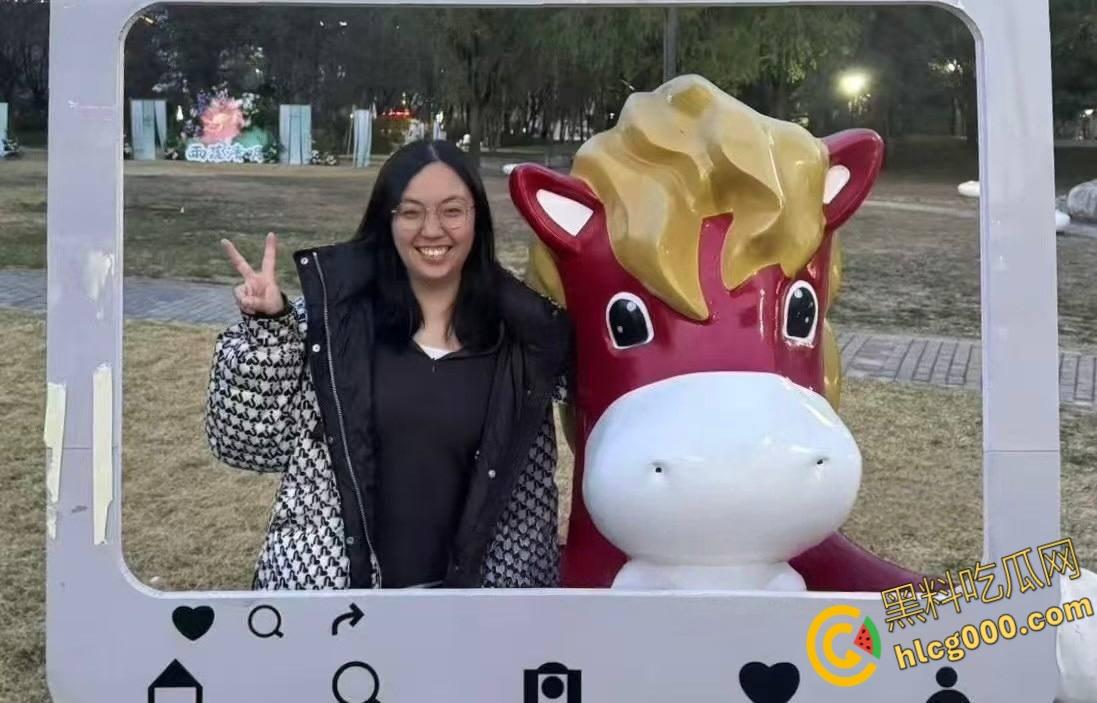 江西师范女大学生【郝梦瑶】,性感酮体户外露出,与多人狂欢淫乱做爱,反差私生活令人咋舌!-1