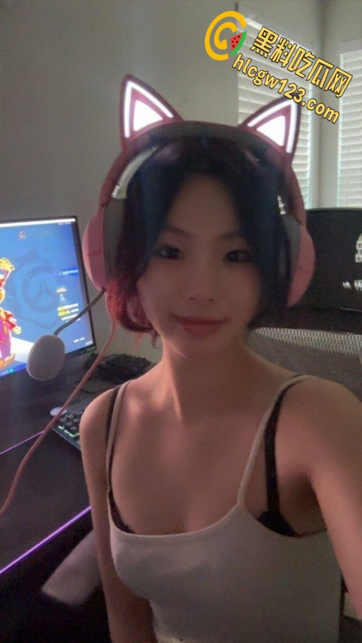 推特清纯反差母狗【喵喵】！美腿大开狂撸粉嫩小穴，淫水四溅高潮颤抖 !-2