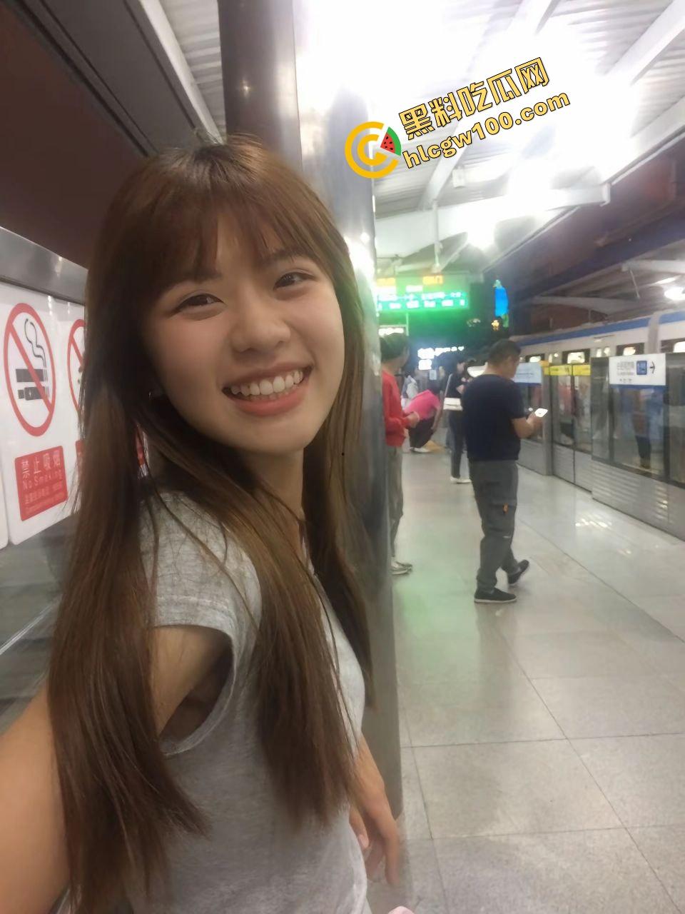 武汉职业技术学院反差骚婊【王楚茜】私底下的淫乱痴女，分手遭男友曝光骑乘性爱！独家流出！-2