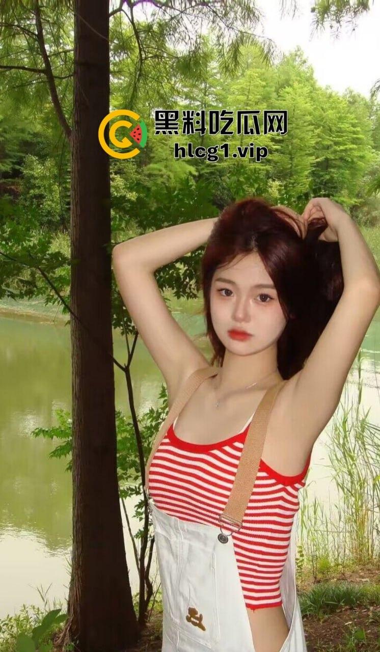 四川传媒大学女神『 林幼薇』的私密视频流出！被绿帽奴男友背后捅刀，鲜花插在牛粪上！-10