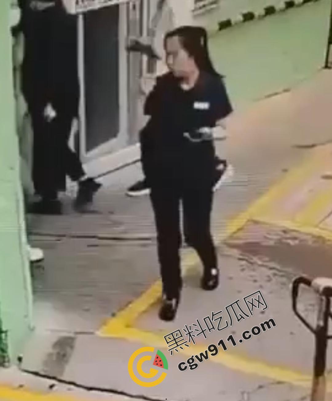 惊悚街头血腥惨案：17岁少女暴怒狂刺小三，刀刀致命，小三惨死街头，血腥残酷场面震惊全网-5