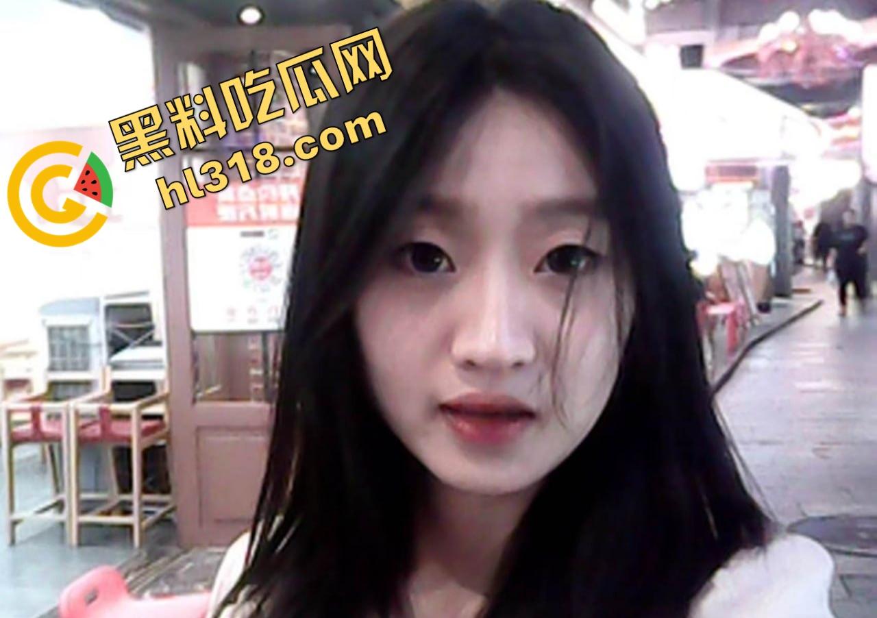 极品嫂嫂偷情到一半慌了神，大哥快回家死命催我加速，嫂子急到阴道猛夹只为让我快点射了完事！-3