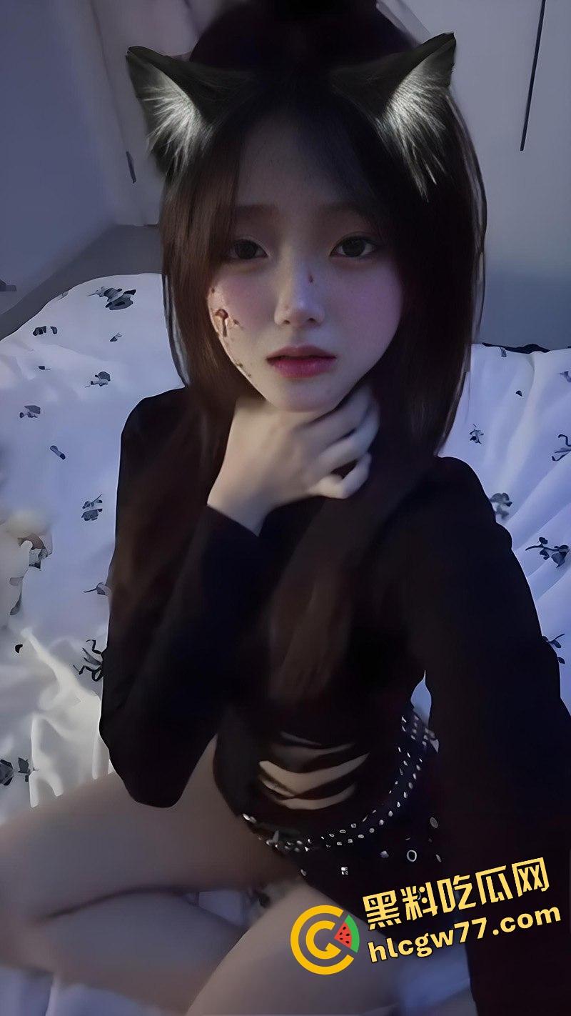 南京钟山技术学院大长腿母狗【杨和馨】174cm极品身材,背地里疯狂约炮绿了男友一脸!-10