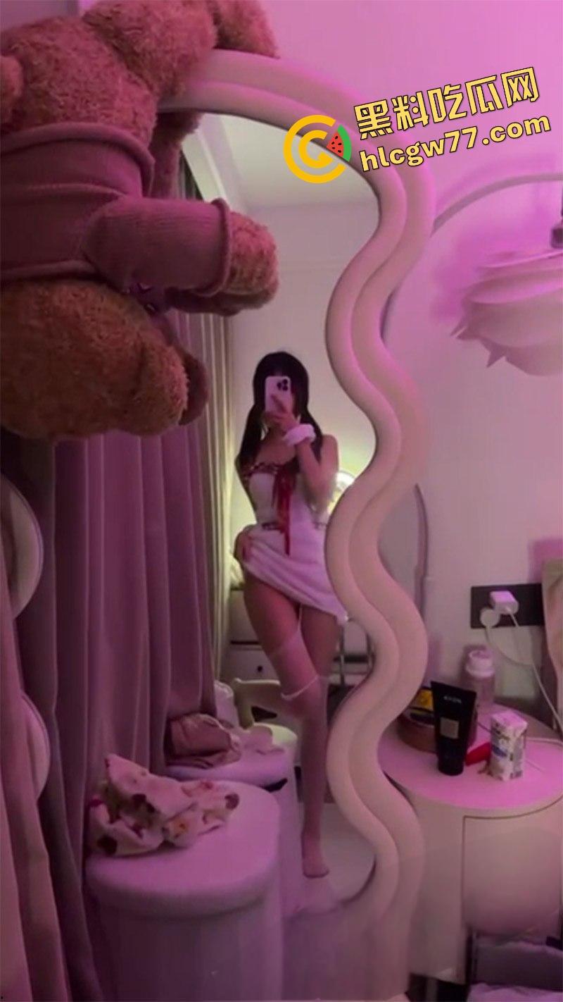 南京钟山技术学院大长腿母狗【杨和馨】174cm极品身材,背地里疯狂约炮绿了男友一脸!-11