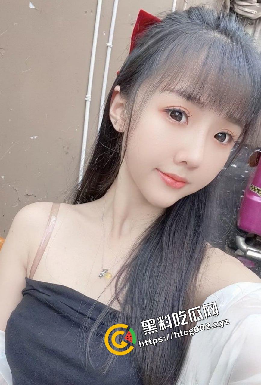 快手网红『苏苏baby』深夜直播整活！瑜伽裤透视大尺度 甜美可爱与骚舞撩骚反差满满！-5