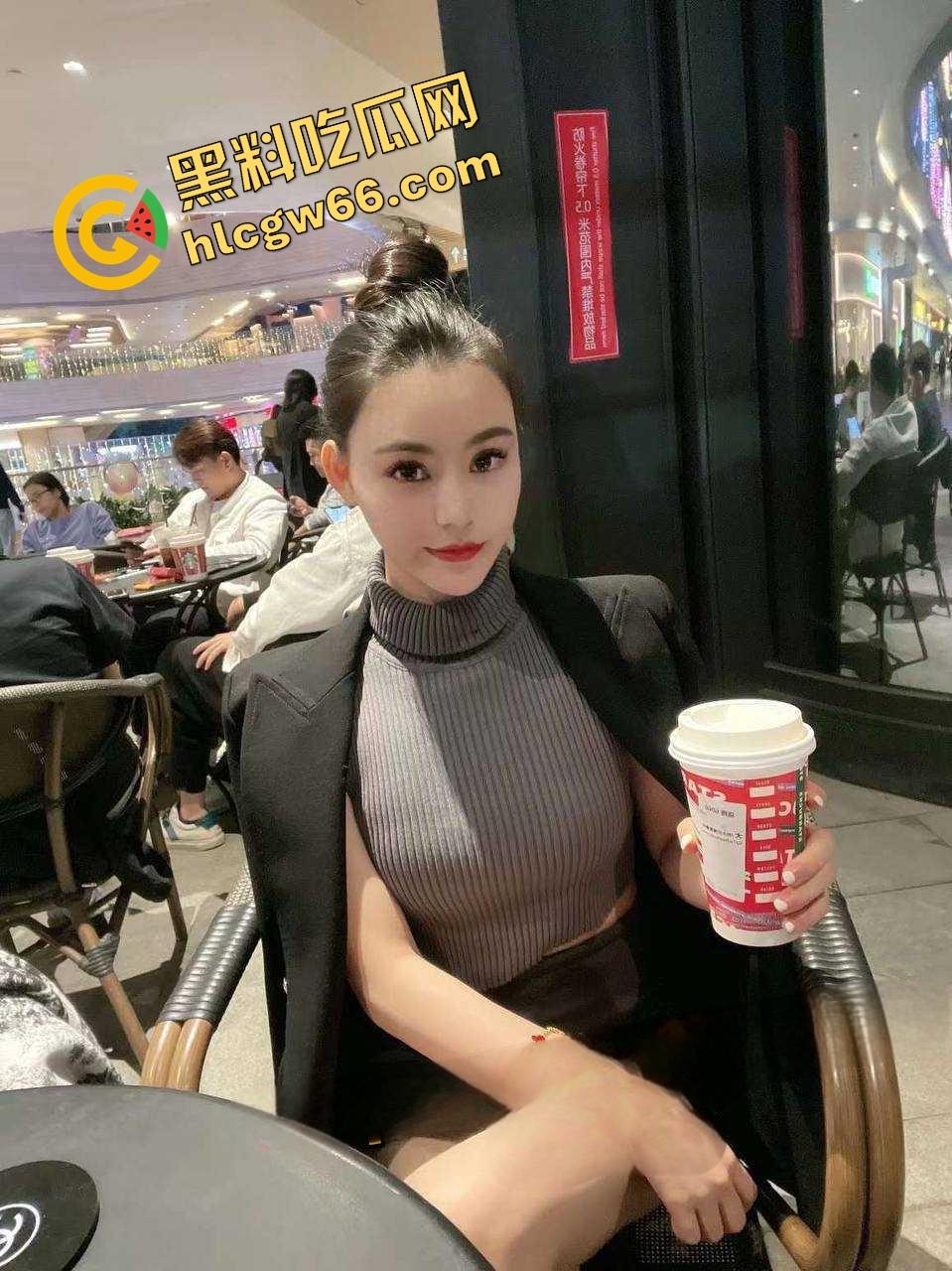 开718假装富婆?深圳大奶女【林梦雪】扯下假名媛滤镜,被爆勾引金主换资源,骚片外泄骚逼翻天!-6