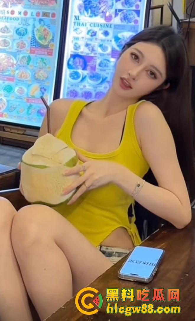 广东抖音小网红嫩模『一碗白米饭』5W拿下，175大长腿扛起来猛操，69口爆逼湿得滴水！-9